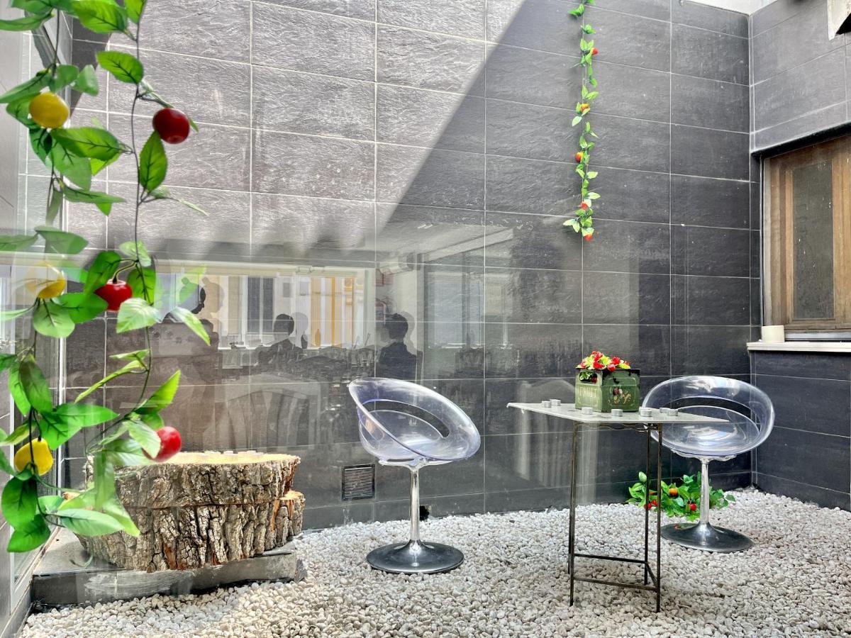 Hostal Nomadas By Gloove Villalba de la Sierra Ngoại thất bức ảnh